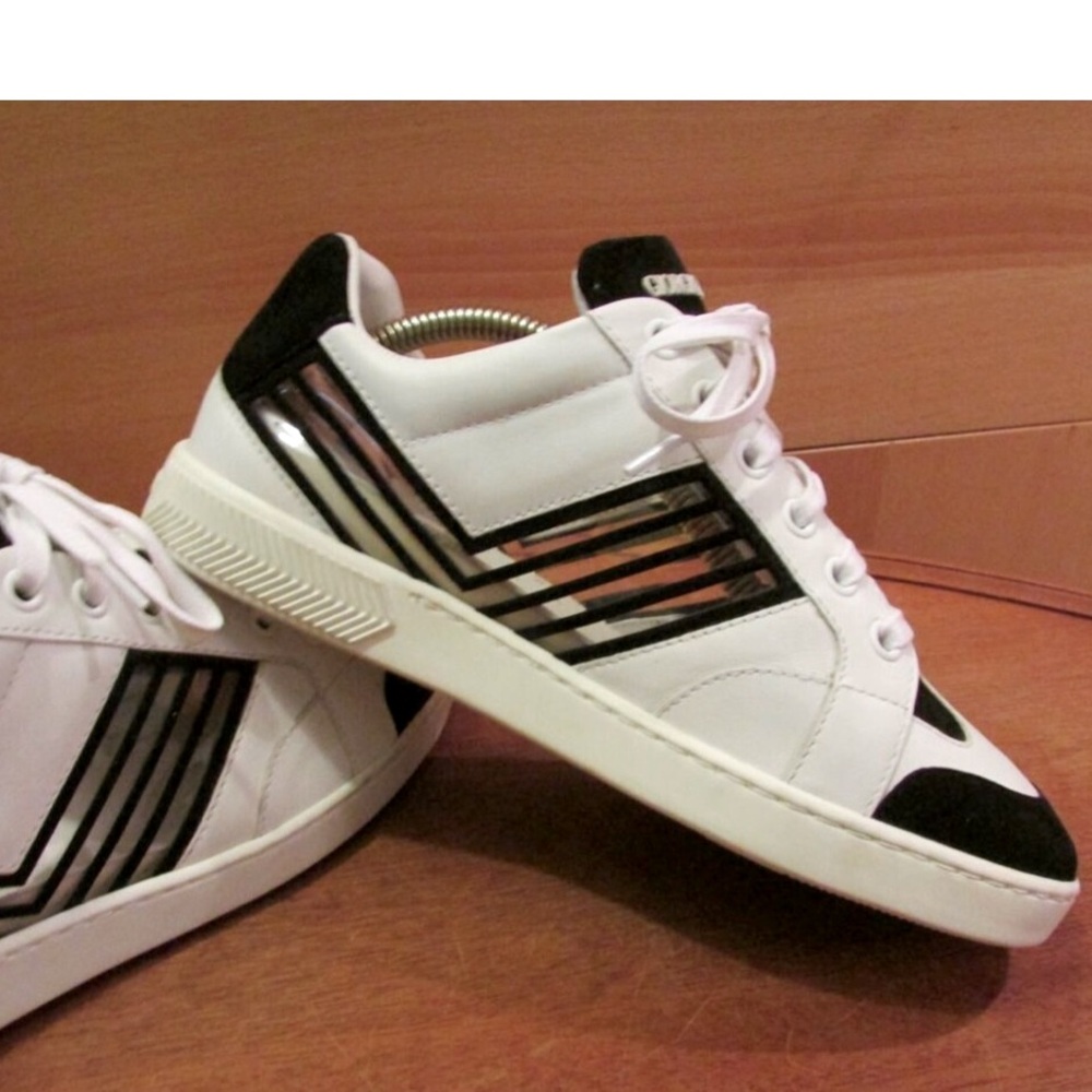 GIORGIO ARMANI New Italy $775 Runway Sneakers White Black Striped Size 36/5.5 US
